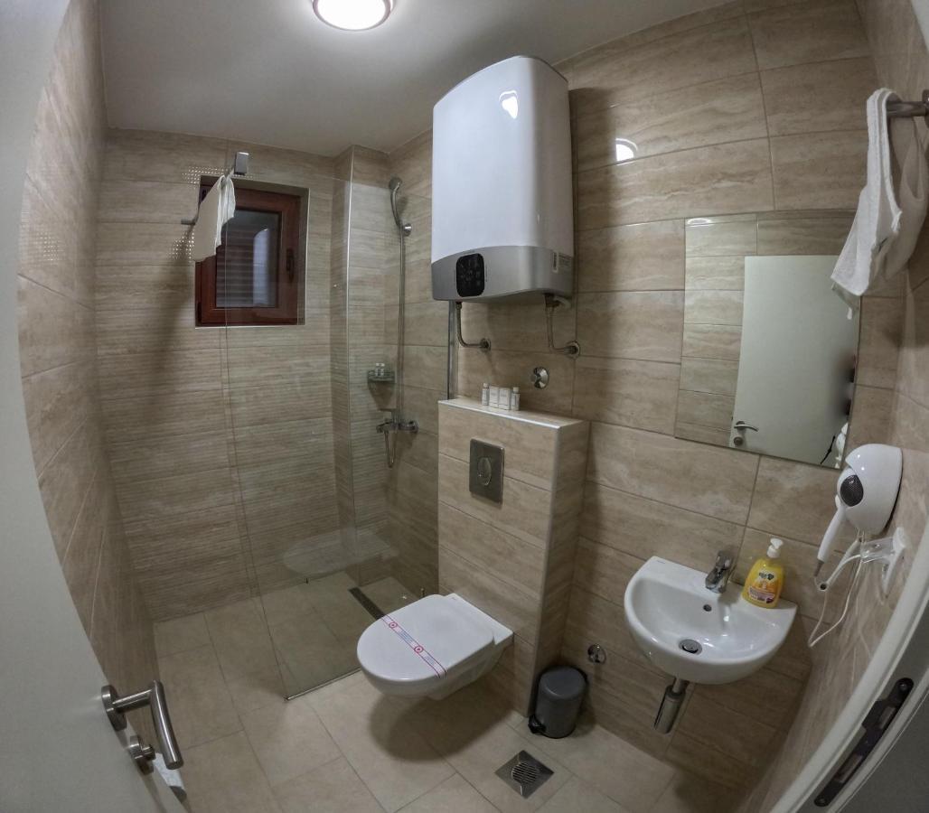 Motel Zeta Lux Mitrovica Kültér fotó