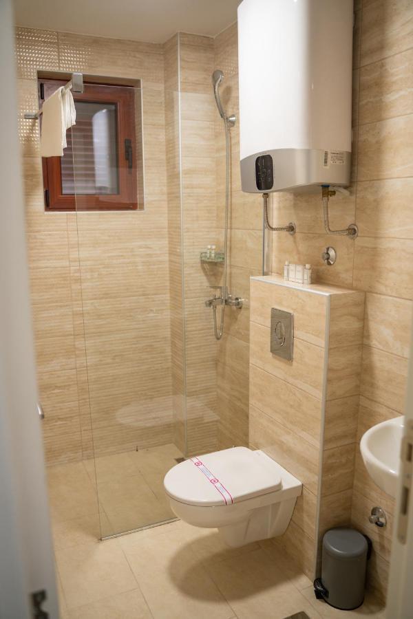 Motel Zeta Lux Mitrovica Kültér fotó