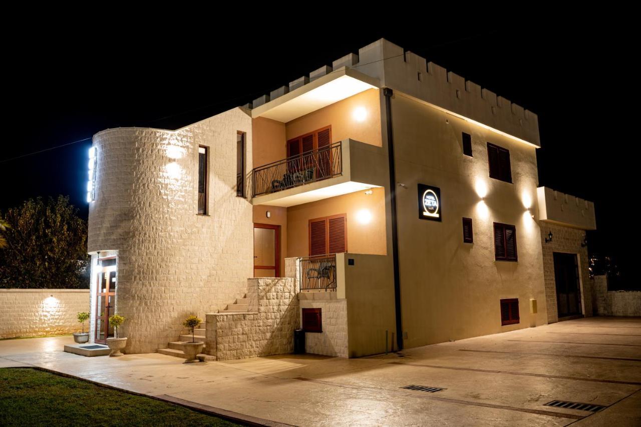Motel Zeta Lux Mitrovica Kültér fotó