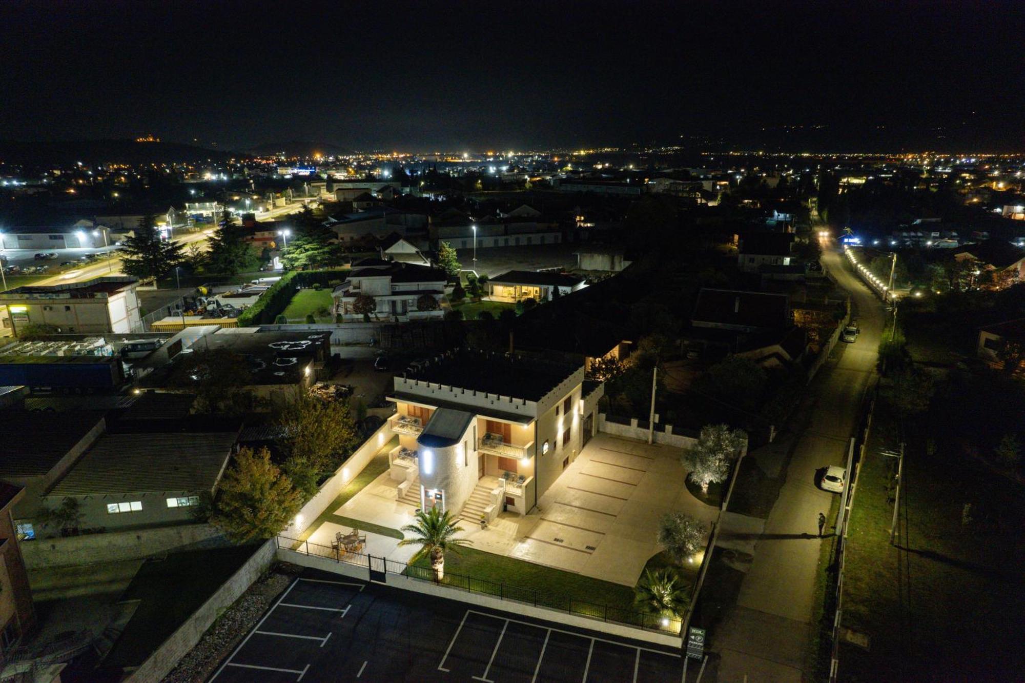 Motel Zeta Lux Mitrovica Kültér fotó
