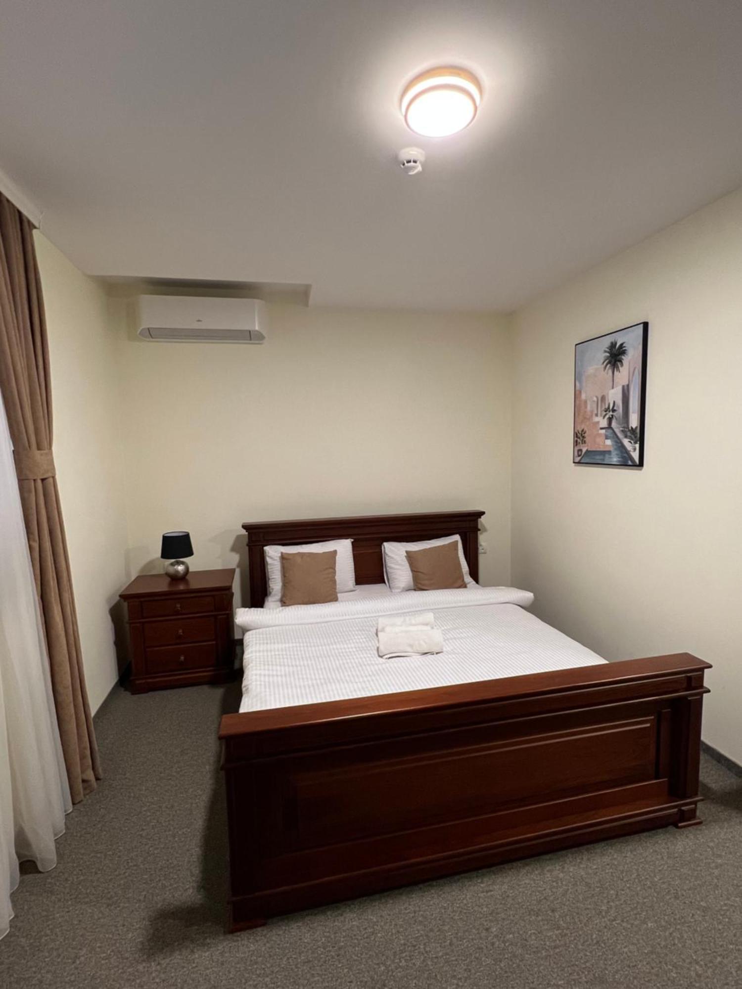 Motel Zeta Lux Mitrovica Kültér fotó