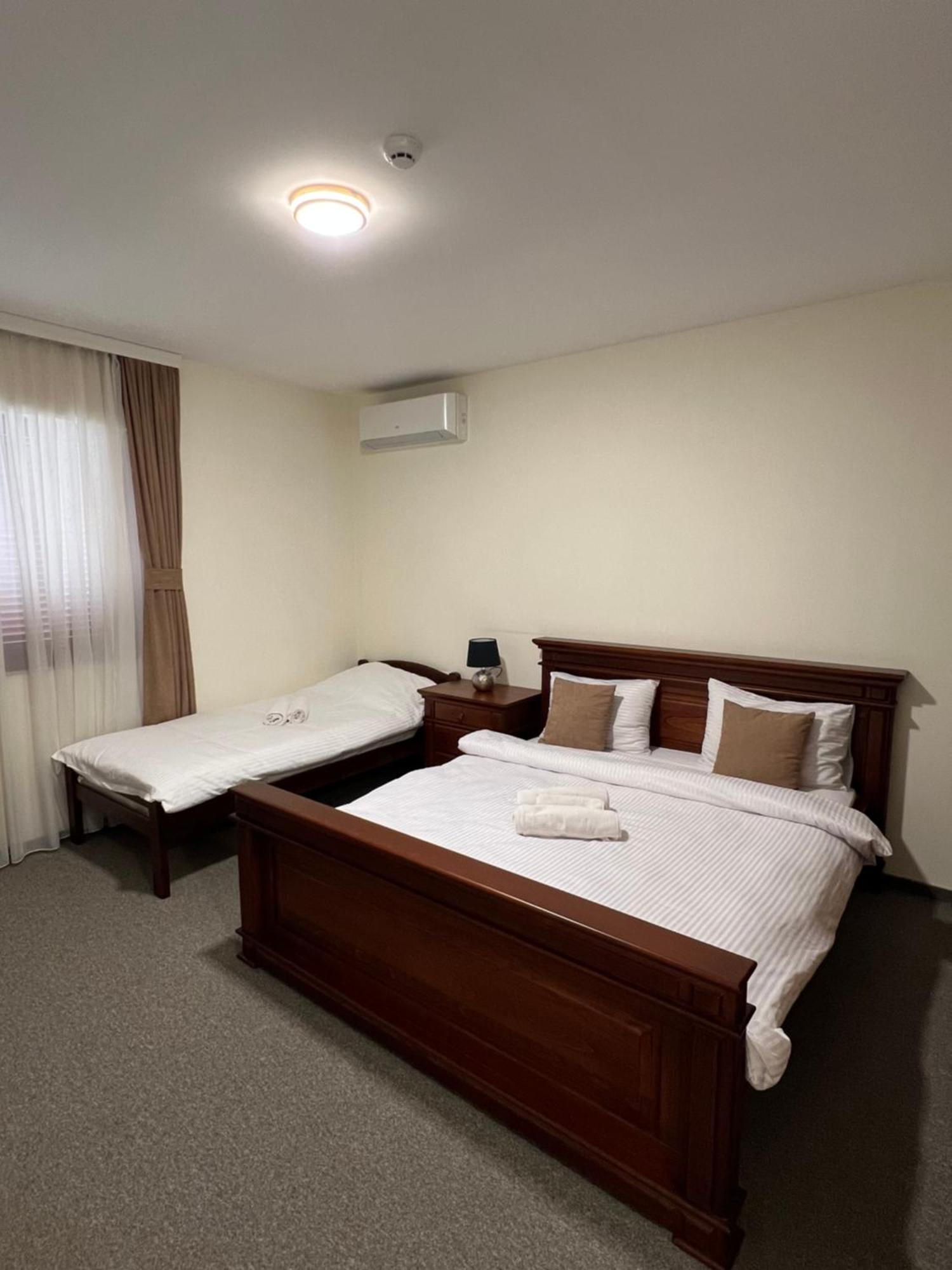 Motel Zeta Lux Mitrovica Kültér fotó