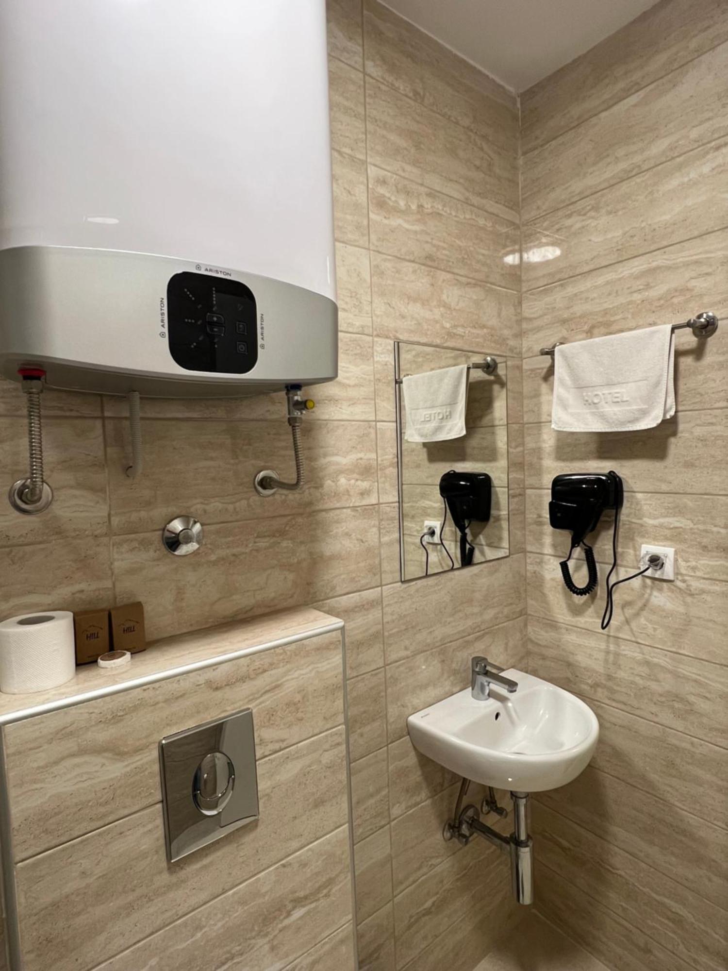 Motel Zeta Lux Mitrovica Kültér fotó