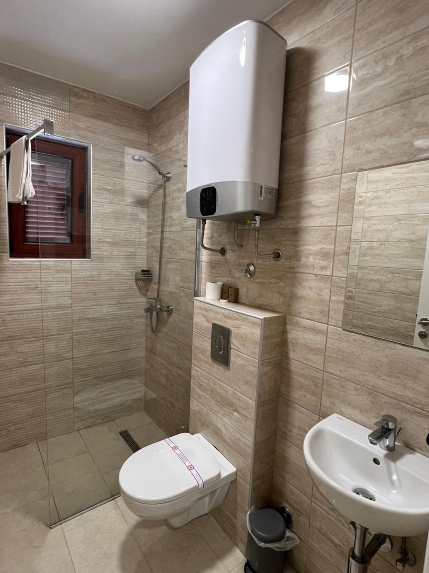 Motel Zeta Lux Mitrovica Kültér fotó